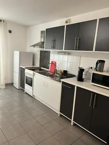 Cosyf4 Apartament *